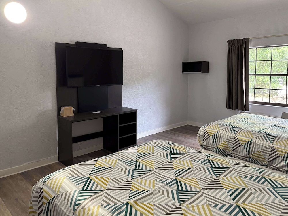 Standard Room, 2 Double Beds, Smoking