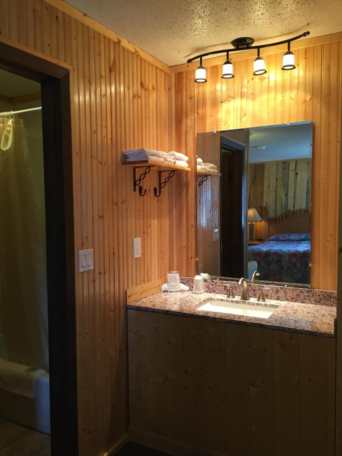 Double Queen Duplex - Pet Friendly