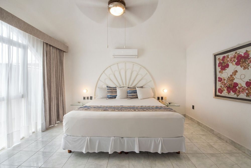 Hotel y Restaurante Villa Bejar Cuernavaca Honeymoon Suite with Jacuzzi 5