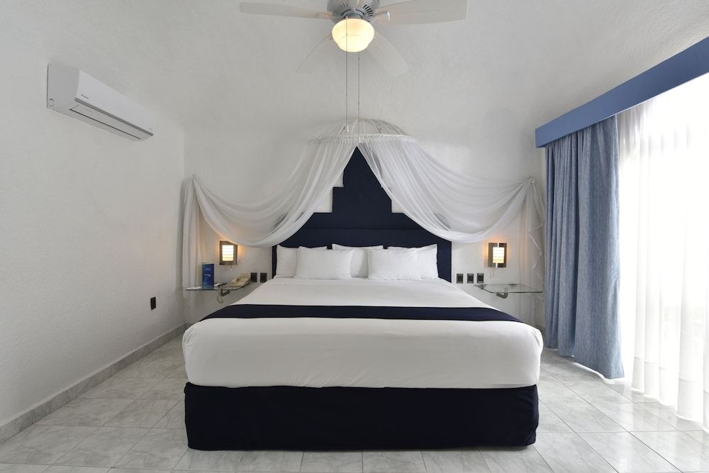 Hotel y Restaurante Villa Bejar Cuernavaca Honeymoon Suite with Jacuzzi 4