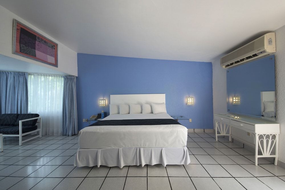 Hotel y Restaurante Villa Bejar Tequesquitengo Honeymoon Suite 4