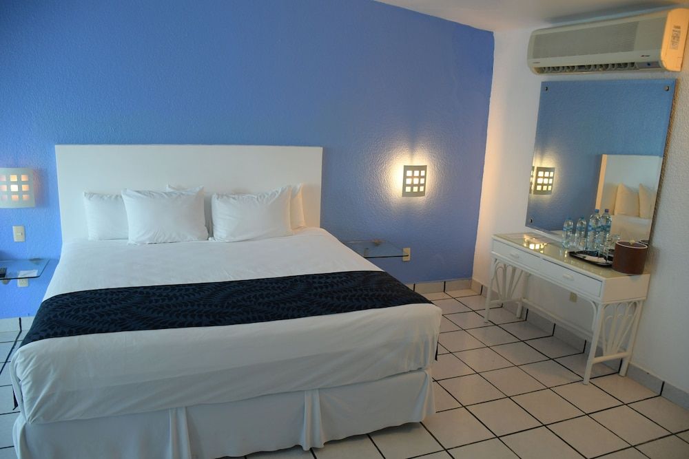 Hotel y Restaurante Villa Bejar Tequesquitengo Honeymoon Suite 3