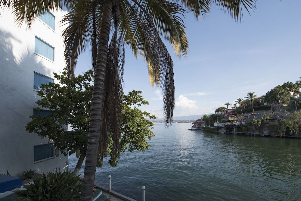 Hotel y Restaurante Villa Bejar Tequesquitengo Suite, 2 Double Beds, Lake View 11