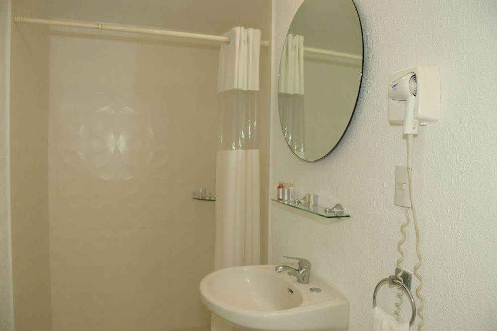 Hotel y Restaurante Villa Bejar Tequesquitengo Suite, 2 Double Beds, Lake View 14