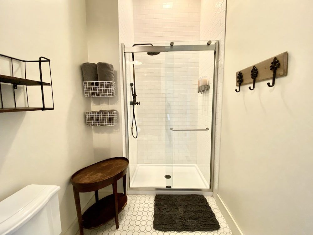 Eighteen-Ninety Sleepover Luxury Studio, 2 Double Beds (206) 2