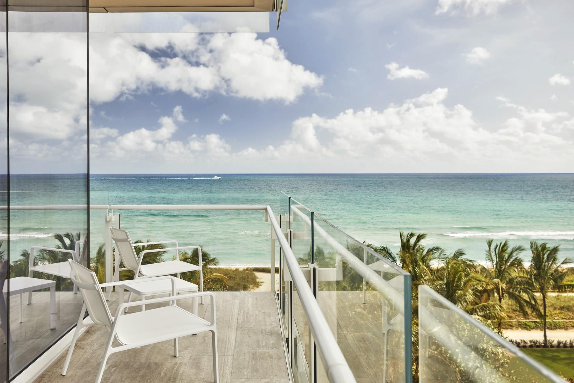 Sunset Bay View Studio Suite