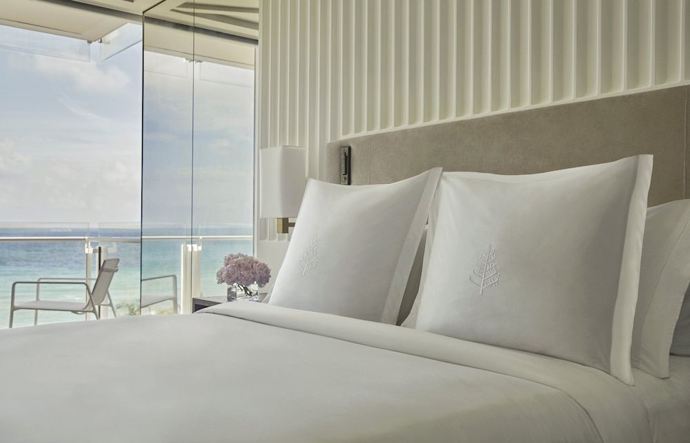 Room, 1 King Bed, Non Smoking, Oceanfront