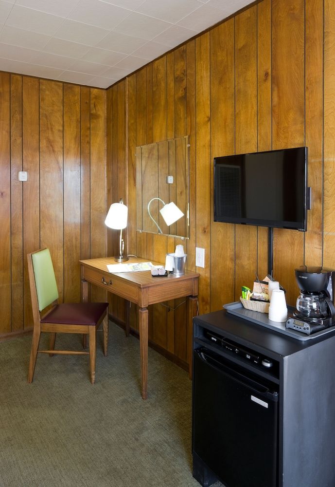 Sunset Motel Original Route 66 Room 11