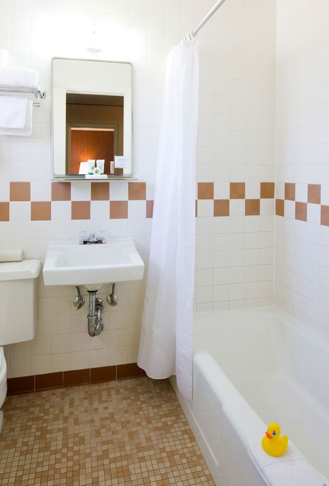 Sunset Motel Classic (Pet Free) Room 3