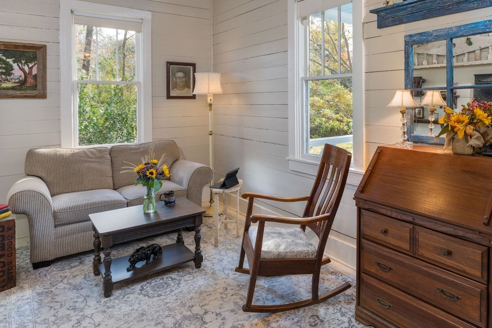 Maison D'Memoire Bed & Breakfast Cottages Room, Private Bathroom (Country Garden Cottage) 7