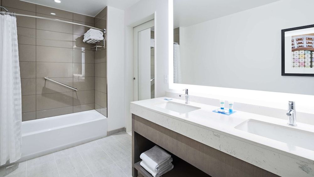 Hyatt House Washington DC/The Wharf Studio, 1 King Bed with Sofa bed, River View 6