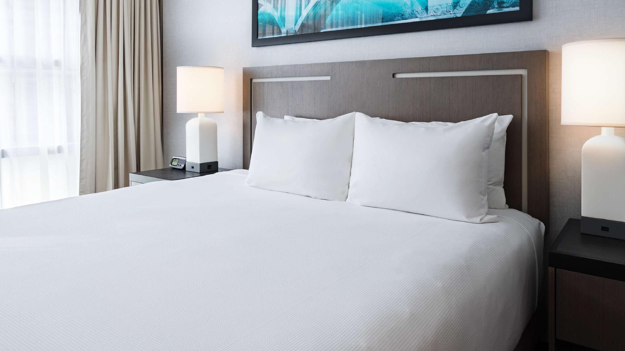 Riverfront One Bedroom Penthouse King Bed (plus Sofa Bed)