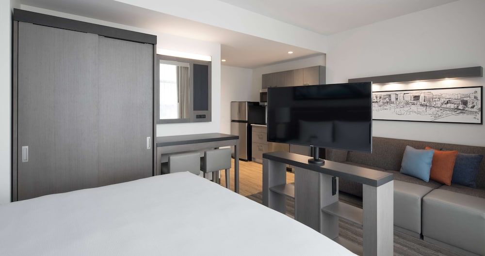 Hyatt House Washington DC/The Wharf Studio, 1 King Bed with Sofa bed, River View 2