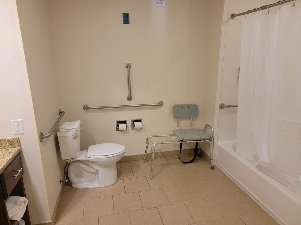 Penn Wells Lodge Suite, 1 Queen Bed Mobility and Hearing Accessible 4