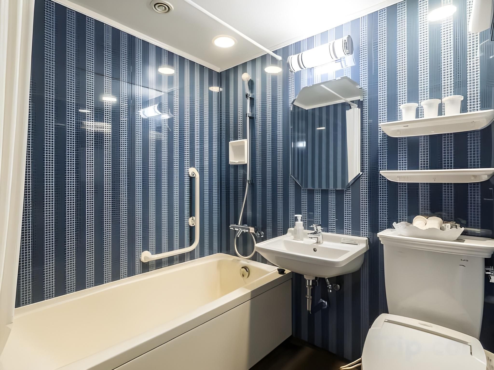 Corner Twin Room With City View Family Fourth