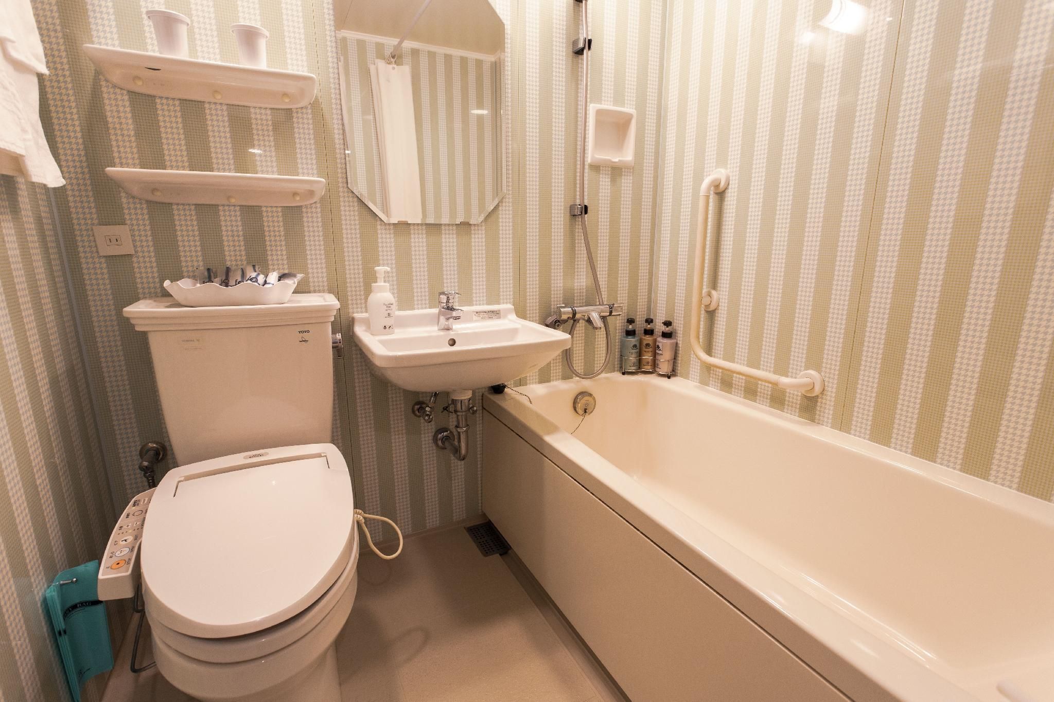 Hotel Monterey Grasmere Osaka Twin Non Smoking 3