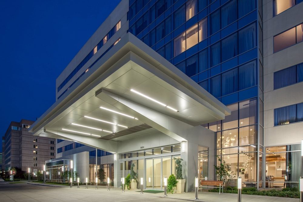 undefined Holiday Inn Cleveland Clinic by IHG 2