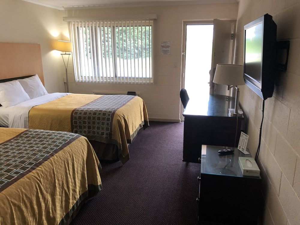Standard Room, 2 Double Beds, Smoking