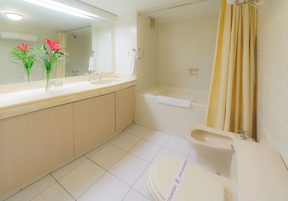 Roosevelt Hotel & Suites Executive Room, 1 Queen Bed 4