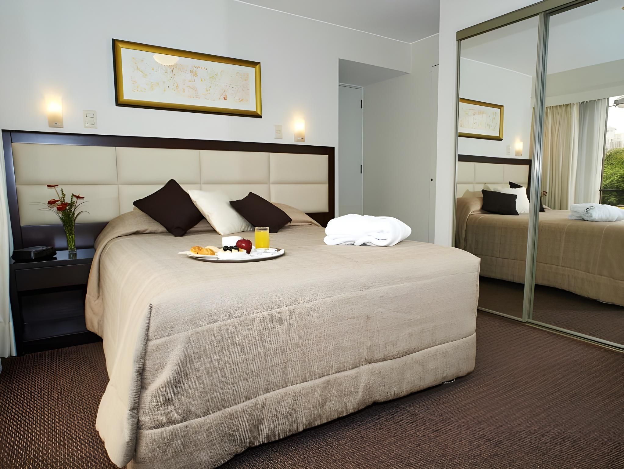 undefined Roosevelt Hotel & Suites 9