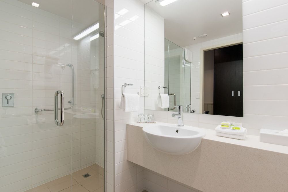 Scenic Hotel Southern Cross Executive Suite, 2 Bedrooms 4
