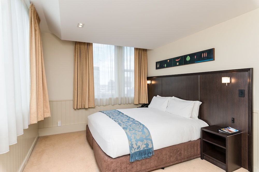 Scenic Hotel Southern Cross Executive Suite, 2 Bedrooms 3
