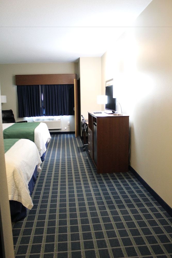 Brookstone Lodge & Suites Deluxe Room, 2 Queen Beds 2