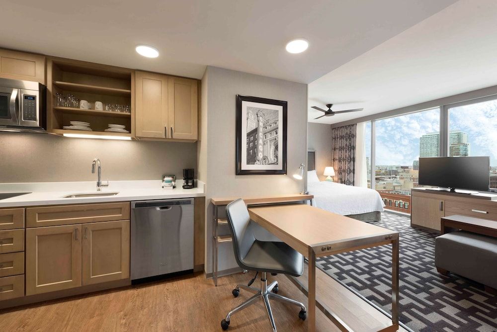 undefined Homewood Suites by Hilton Chicago West Loop Fulton Mkt Area 7