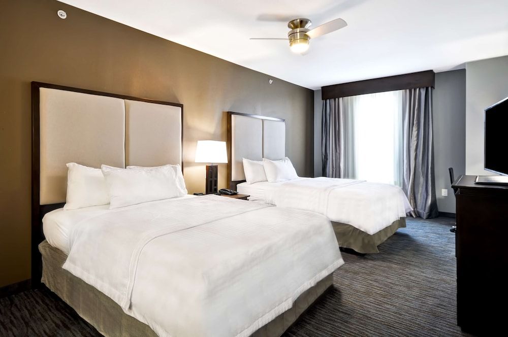Suite, 2 Queen Beds, Accessible, Non Smoking (Tub)