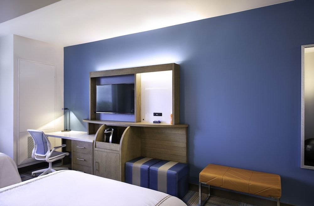 EVEN Hotel Miami - Airport by IHG Standard Room 9