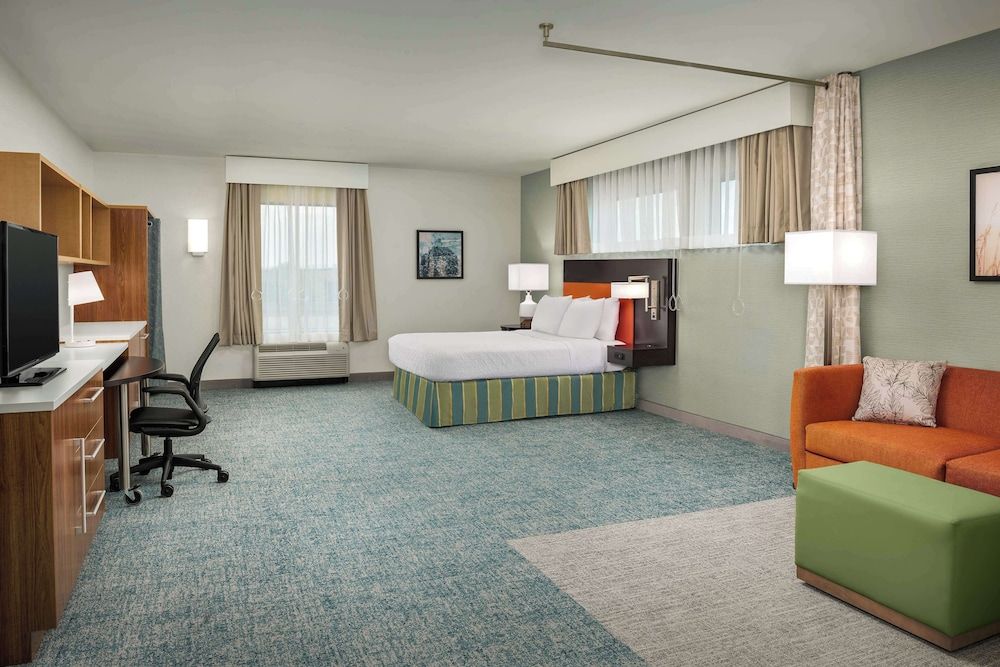 Studio, Multiple Beds, with Sofa bed, Accessible, Bathtub