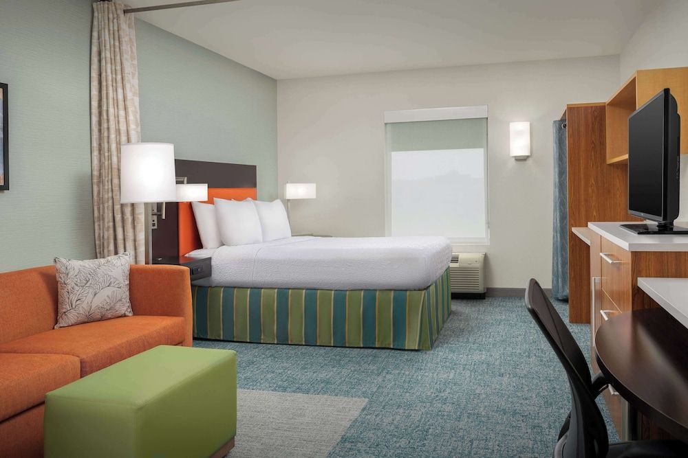 Studio, 1 Queen Bed with Sofa bed, Accessible (Hearing)