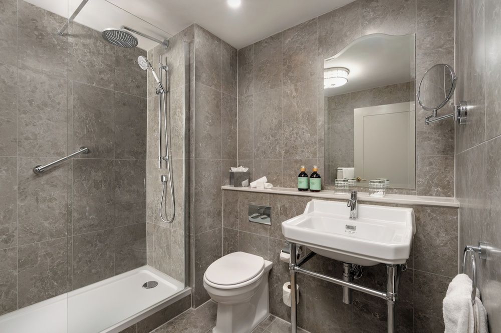 undefined Brooks Hotel 10