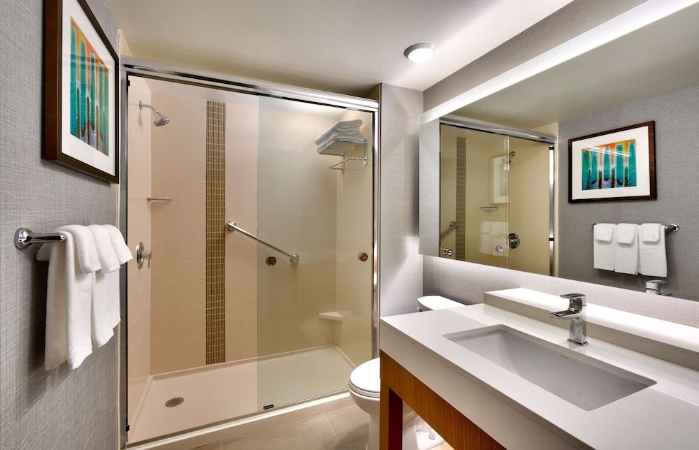Room, Multiple Beds (2 Queen and 1 Sofa Bed)