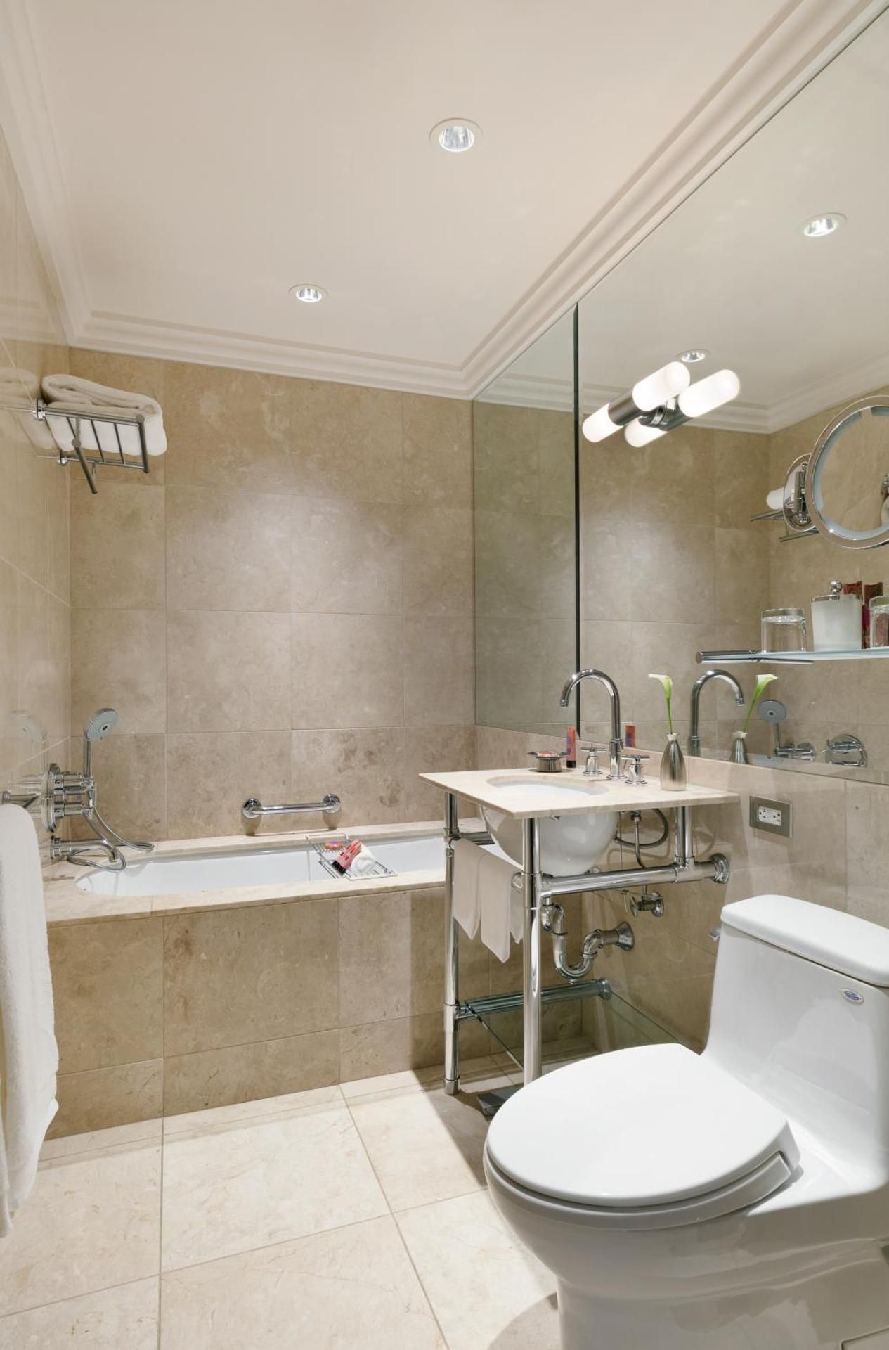 Premier Pierre Suite