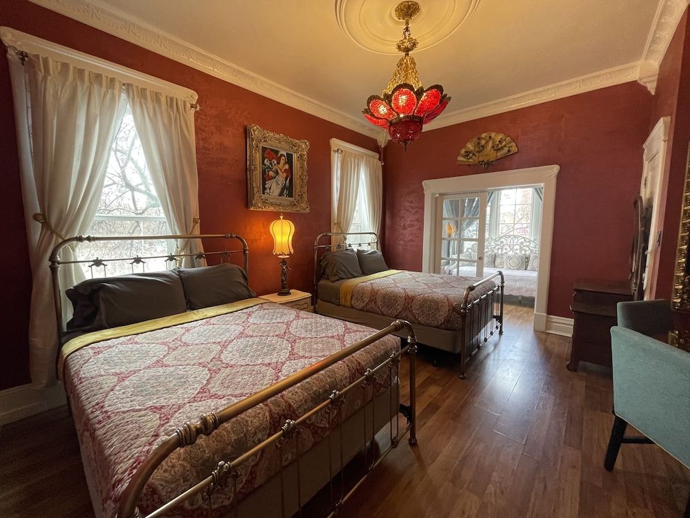 undefined The Holiday Chalet 4