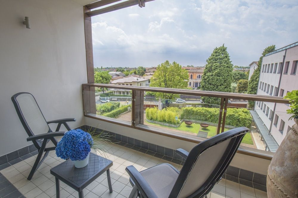 Hotel Acquaviva del Garda Standard Double Room, Garden View 3