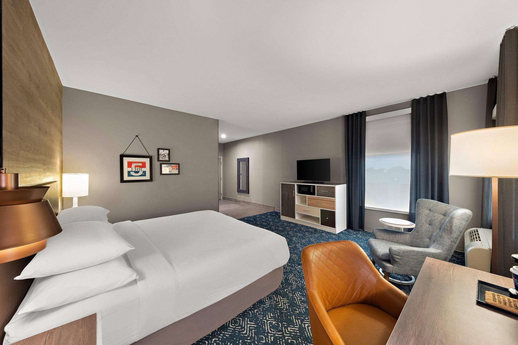 Four Points by Sheraton Plano Traditional, Guest room, 1 King