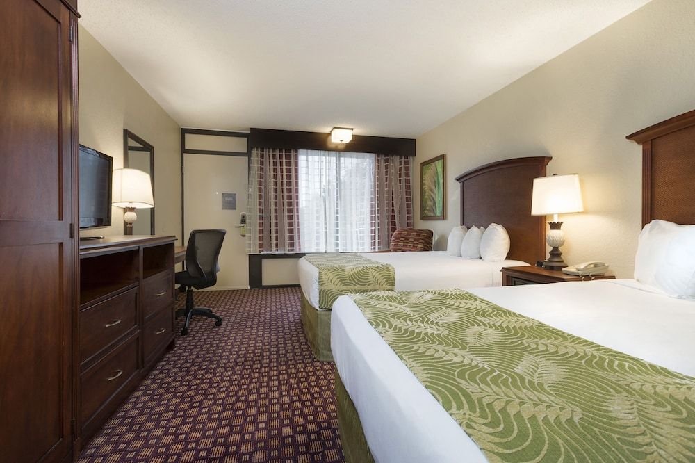 Rosen Inn International Deluxe Double Room, 2 Double Beds, Non Smoking 2