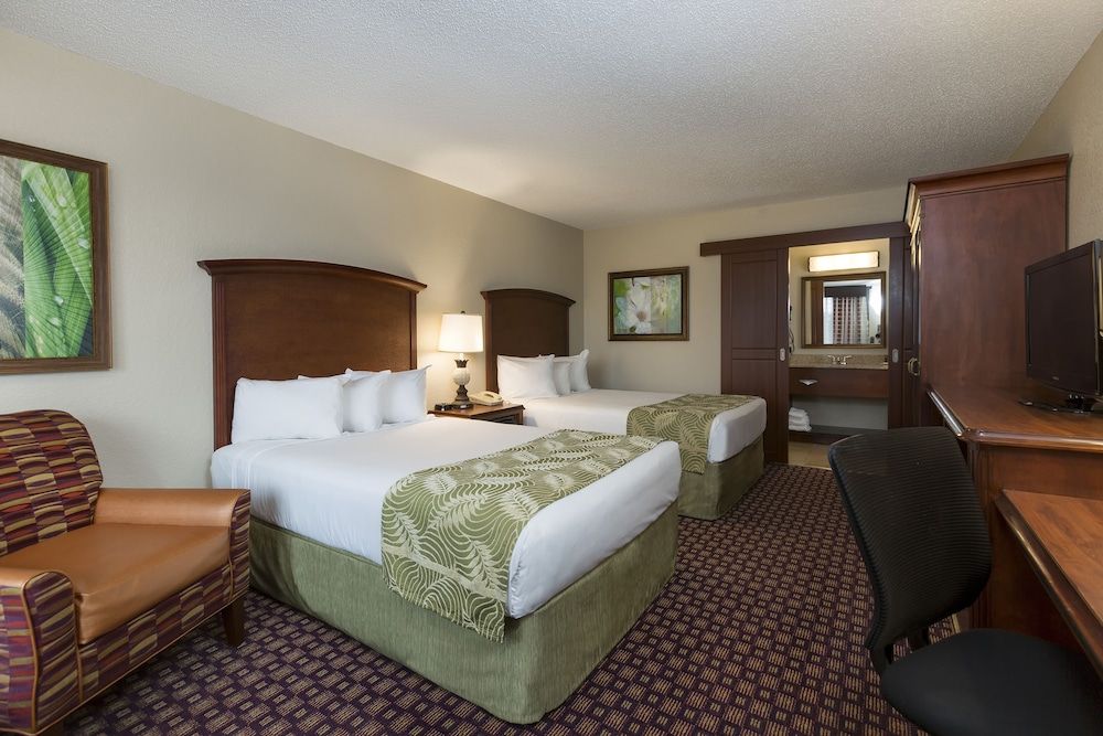 Rosen Inn International Deluxe Double Room, 2 Double Beds, Non Smoking 3