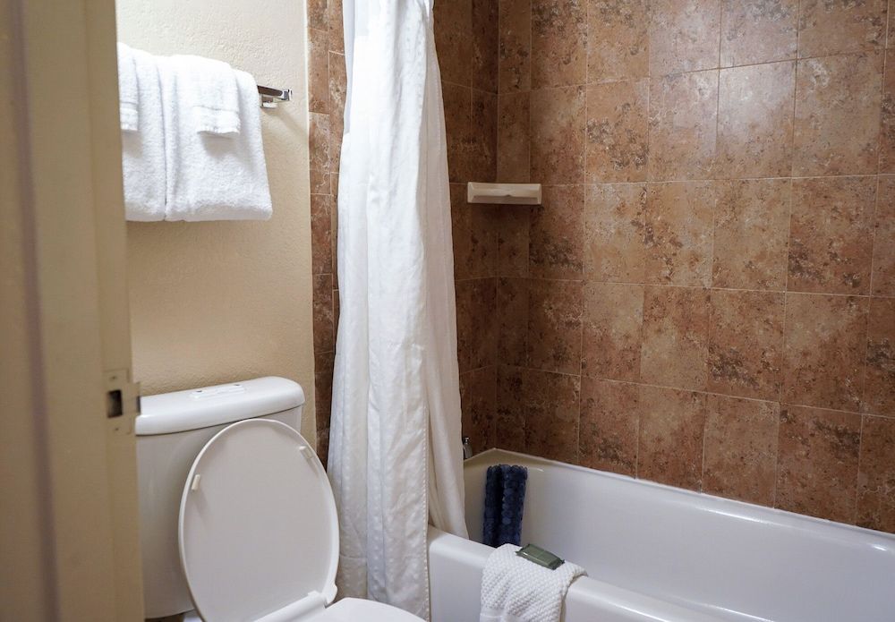Rosen Inn International Deluxe Double Room, 2 Double Beds, Non Smoking 31