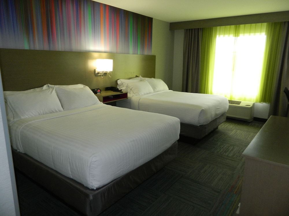 Standard Room, 1 King Bed, Accessible (Hearing Accessible)