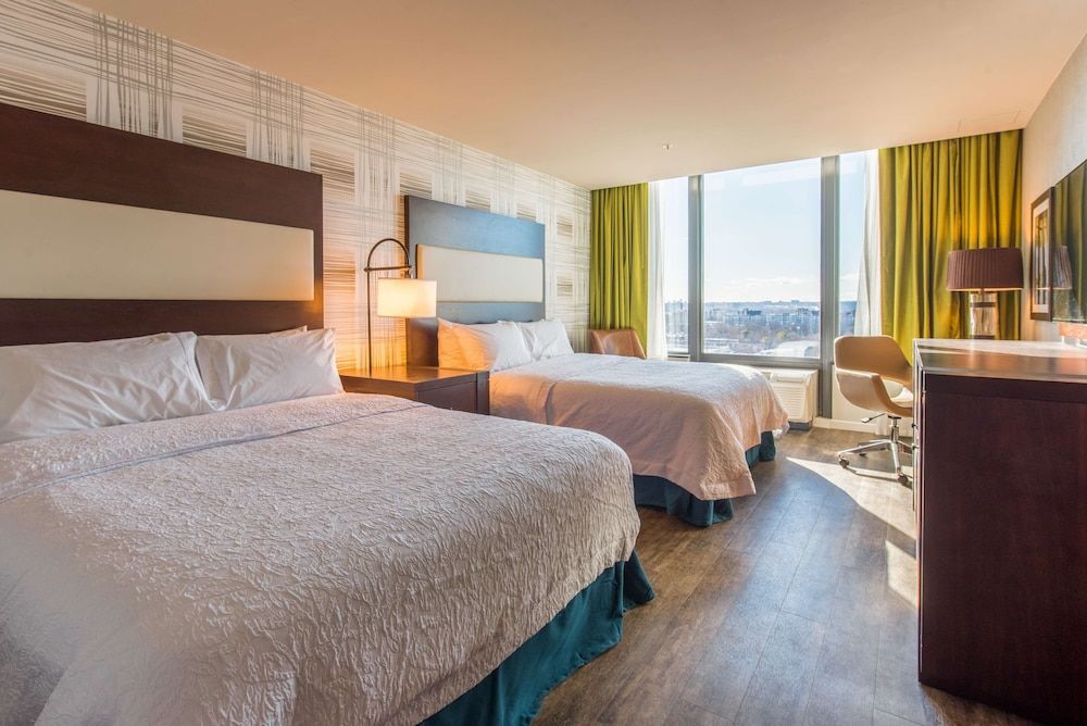 Room, 1 King Bed, Non Smoking (Shower Only)