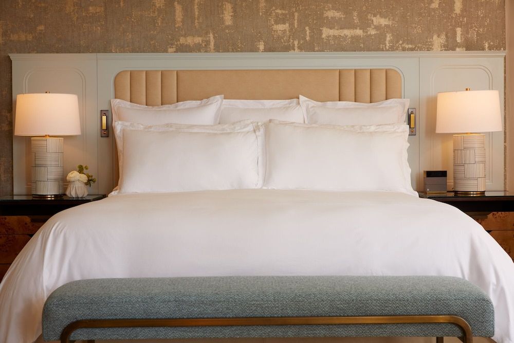 Studio, 1 King Bed, Resort View