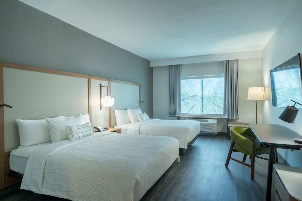 Room, 2 Queen Beds, Non Smoking (Hearing Accessible)
