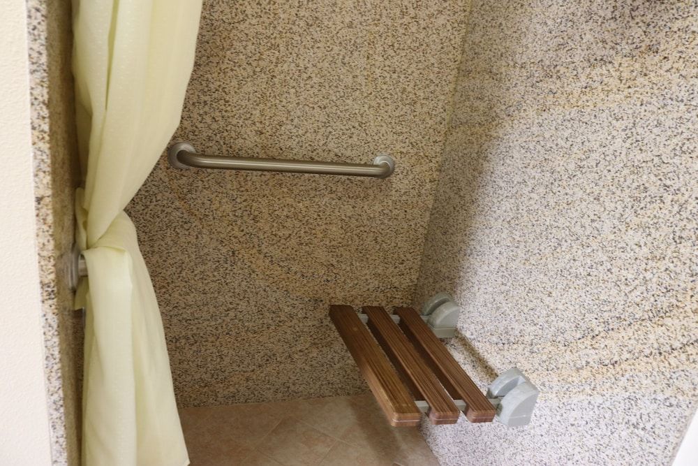 Fullerton Lodge Standard Single Room, 1 Queen Bed, Accessible 5