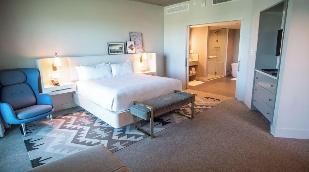 Camelback Presidential Suite