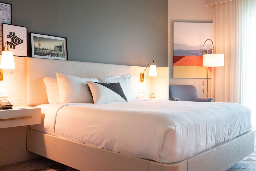 Mountain Shadows Resort Scottsdale Accessible Signature Premium King