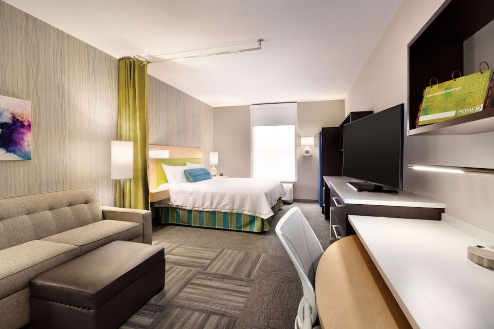 Studio Suite, 1 King Bed, Accessible
