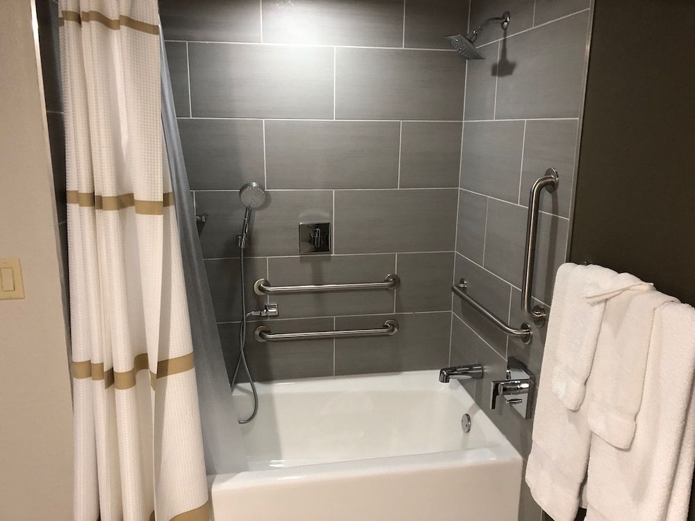 undefined Marriott Phoenix Airport 9